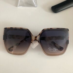 Jessica Simpson Brown Tortoiseshell Oversized Square Sunglasses